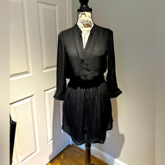 Aritzia Babaton Silk Black Long Sleeve Dress w/Pockets—Size Small - Picture 2 of 7